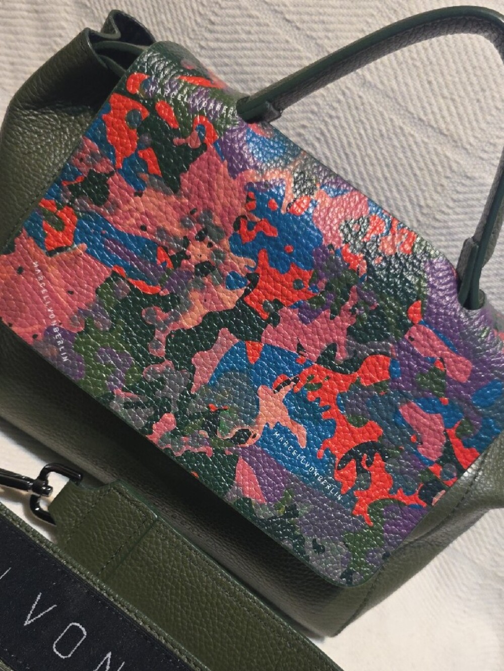 MARCELL VON BERLIN Olive Leather Tote with Multicolor Flap - Picture 2 of 7